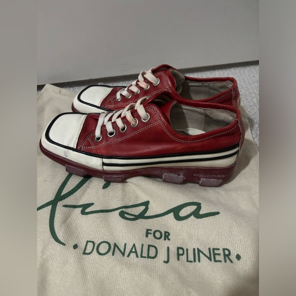 Vintage Donald J Pliner Sneakers from early 2000’s so cool great condition sz 6 - Picture 2 of 6